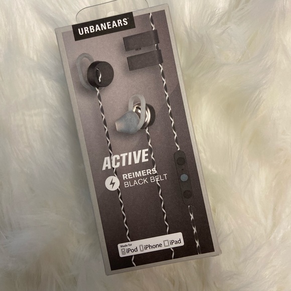 Urbanears Active Reuter’s Black Belt Earbuds - Picture 1 of 5